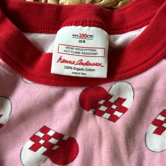 Hanna Andersson 100 cm / 4 T Adorable red and pink heart long sleeve Jammies - Picture 2 of 4